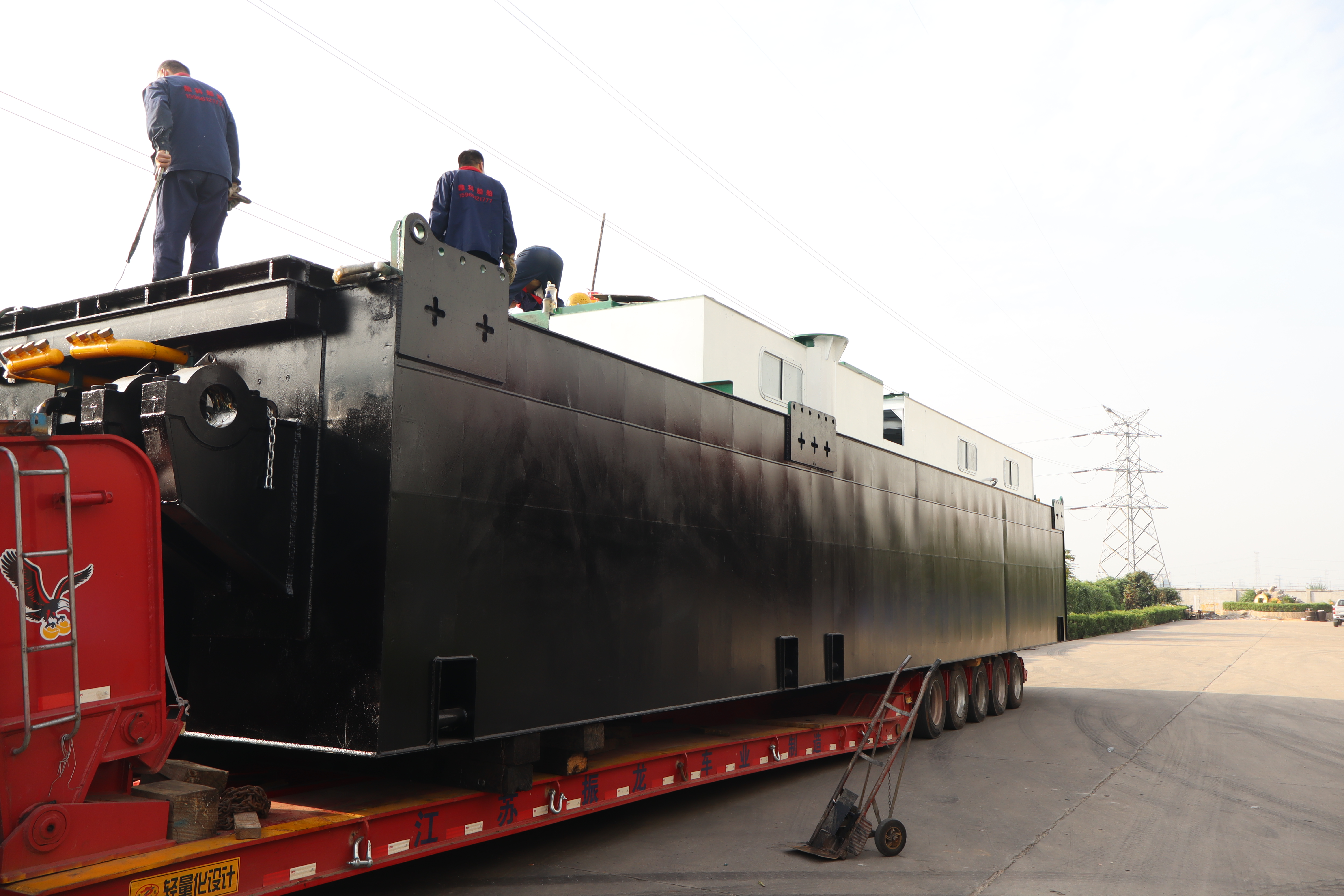 ส่งออกการจัดส่งเรือขุดดูดคัตเตอร์ประสิทธิภาพสูง (CSD) ขนาด 22 นิ้วไปยังมาเลเซีย | อุปกรณ์ขุดลอกพิเศษสำหรับการแยกน้ำทางน้ำภายในประเทศ การขุดลอกช่องแคบ และการขุดทราย