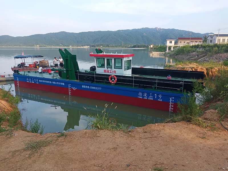 แพลตฟอร์มรถขุดลอยน้ำ